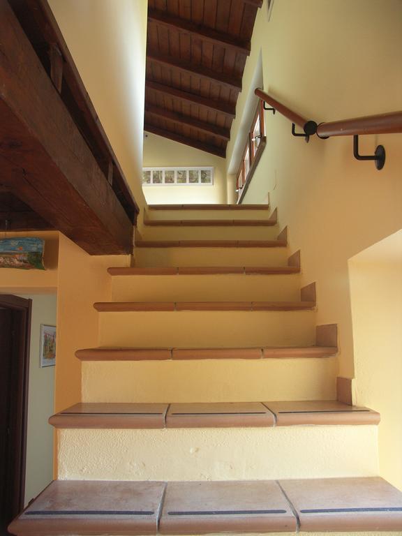 La Casa Del Borgo Bed and Breakfast Brissago-Valtravaglia Exteriör bild