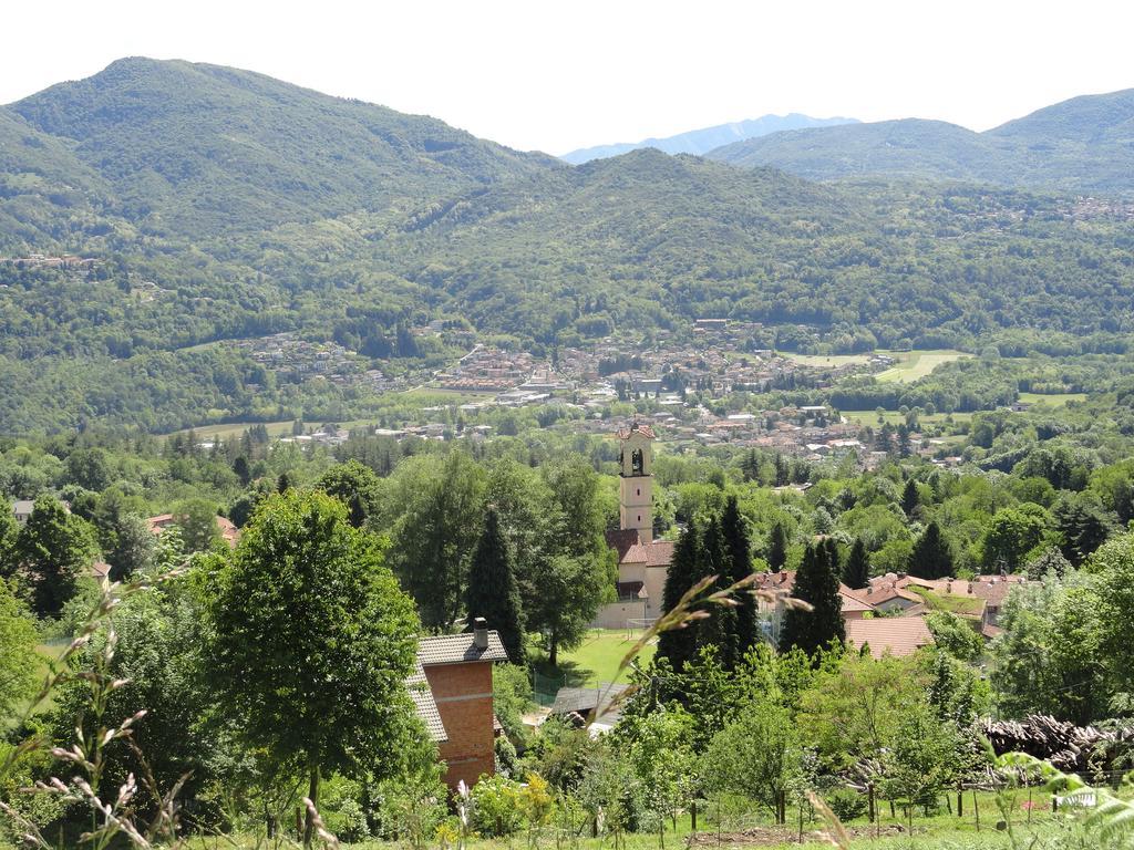 La Casa Del Borgo Bed and Breakfast Brissago-Valtravaglia Exteriör bild